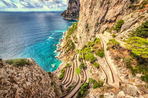 la suggestiva Via Krupp a Capri 