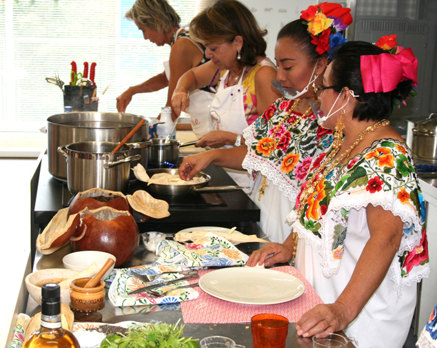 Cocineras e Cesarine a expo 2015 nella partita Messico-Italia vince il gusto